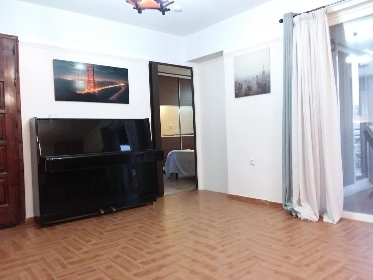 Gazi View Apartments #1 Афины Экстерьер фото