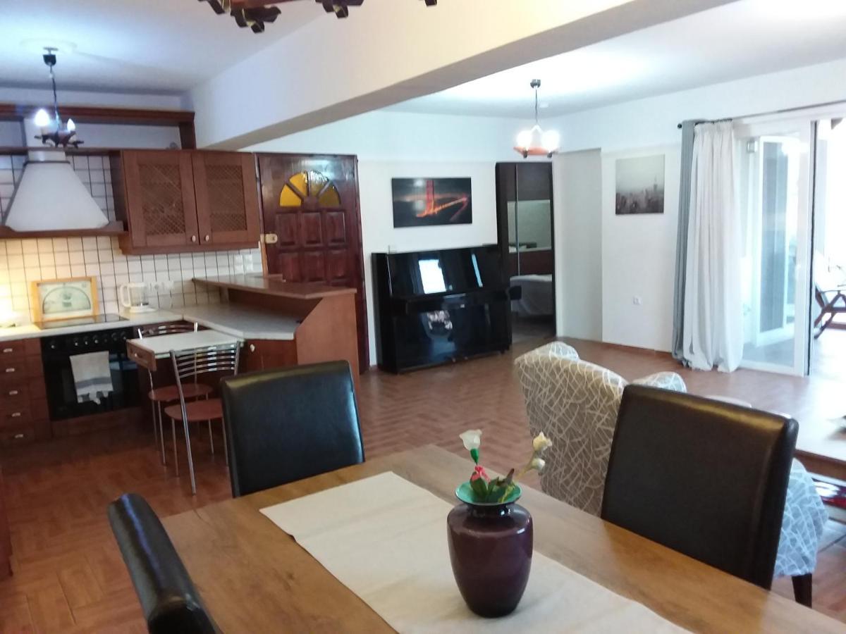 Gazi View Apartments #1 Афины Экстерьер фото