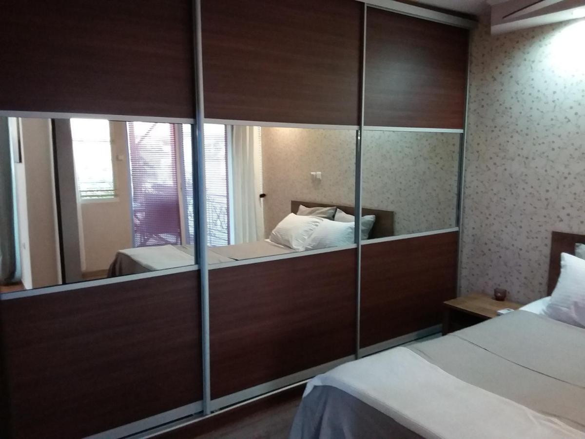 Gazi View Apartments #1 Афины Экстерьер фото